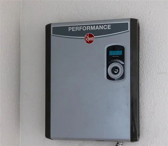 $260,000 | 1740 2nd Street Northeast, Winter Haven, FL 33881