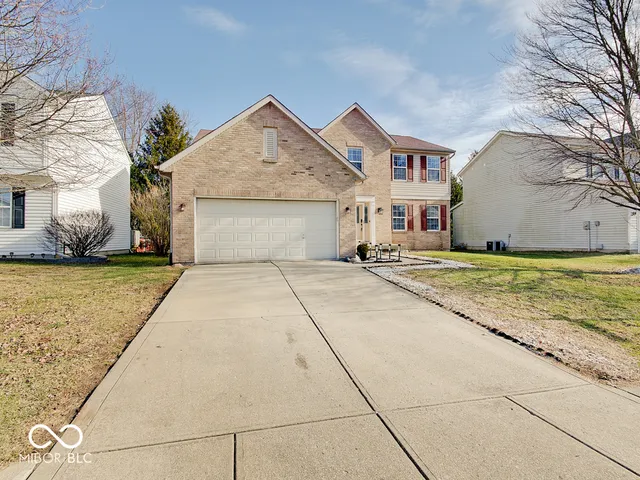 $365,000 | 1637 Walpole Lane, Indianapolis, IN 46231