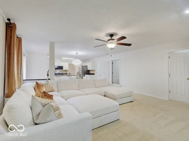 $365,000 | 1637 Walpole Lane, Indianapolis, IN 46231