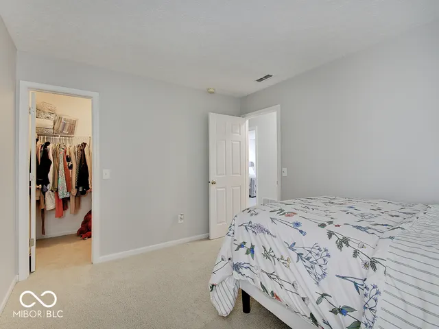 $365,000 | 1637 Walpole Lane, Indianapolis, IN 46231