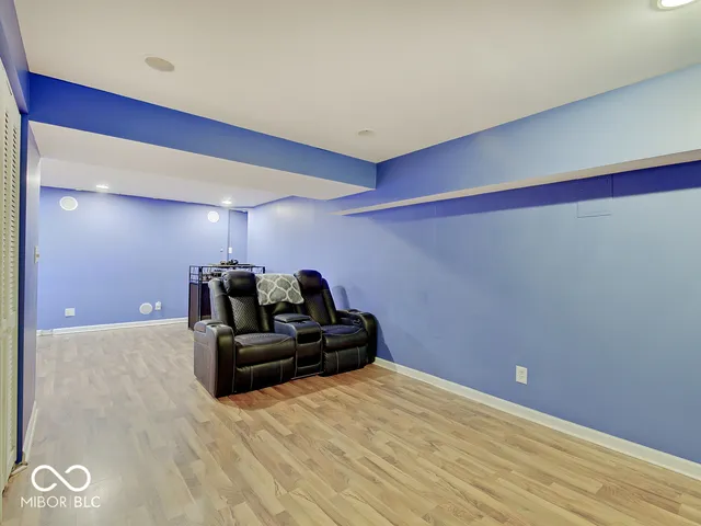 $365,000 | 1637 Walpole Lane, Indianapolis, IN 46231