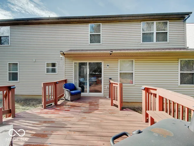 $365,000 | 1637 Walpole Lane, Indianapolis, IN 46231