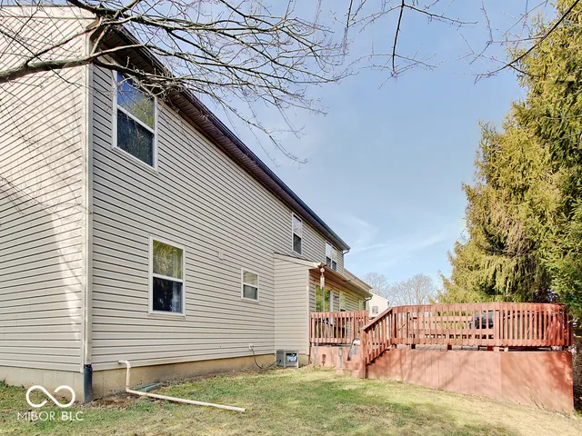 $365,000 | 1637 Walpole Lane, Indianapolis, IN 46231