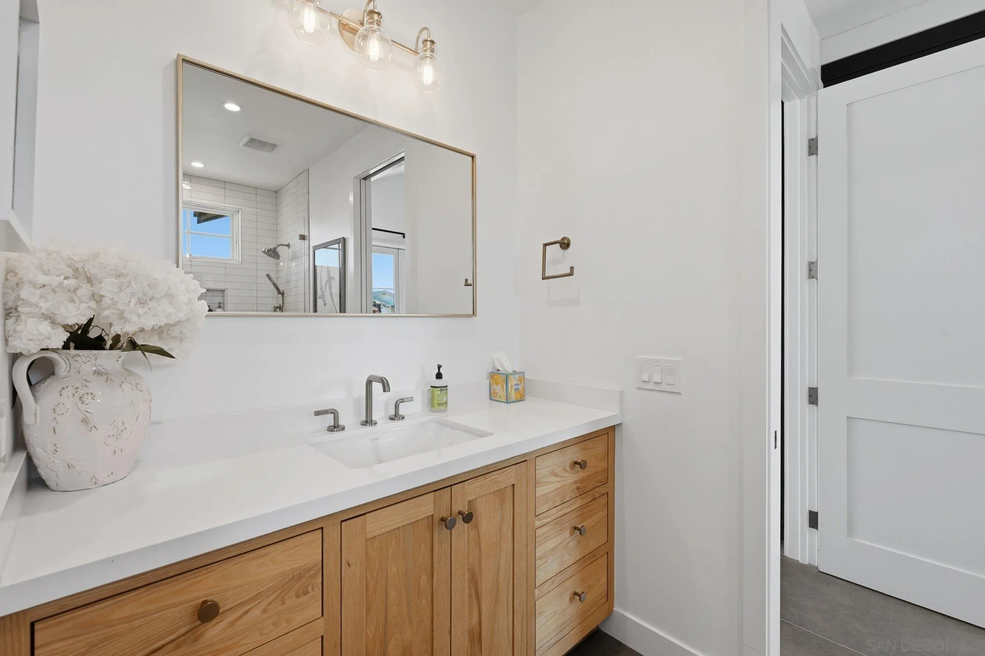 420-422 Bell Rnch Road Solana Beach, CA 92075 - Photo 20 of 58 Bathroom