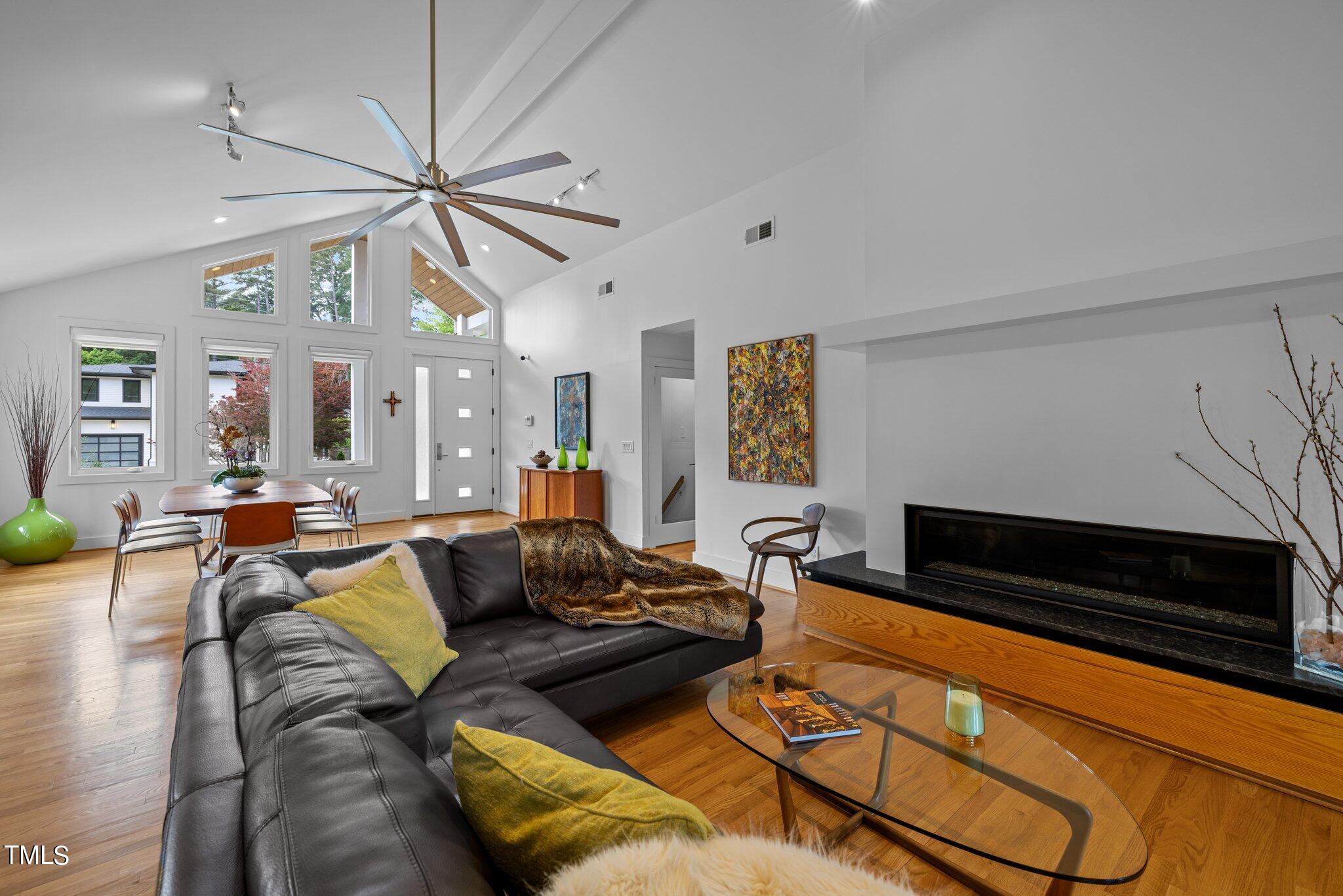 1110 Dogwood Lane Raleigh, NC 27607 - Photo 4 of 46 Light, bright and open with great views all around