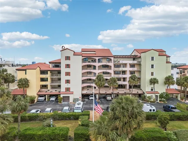 $3,200 | 612 Marina Point Drive, Unit 6120, Daytona Beach, FL 32114
