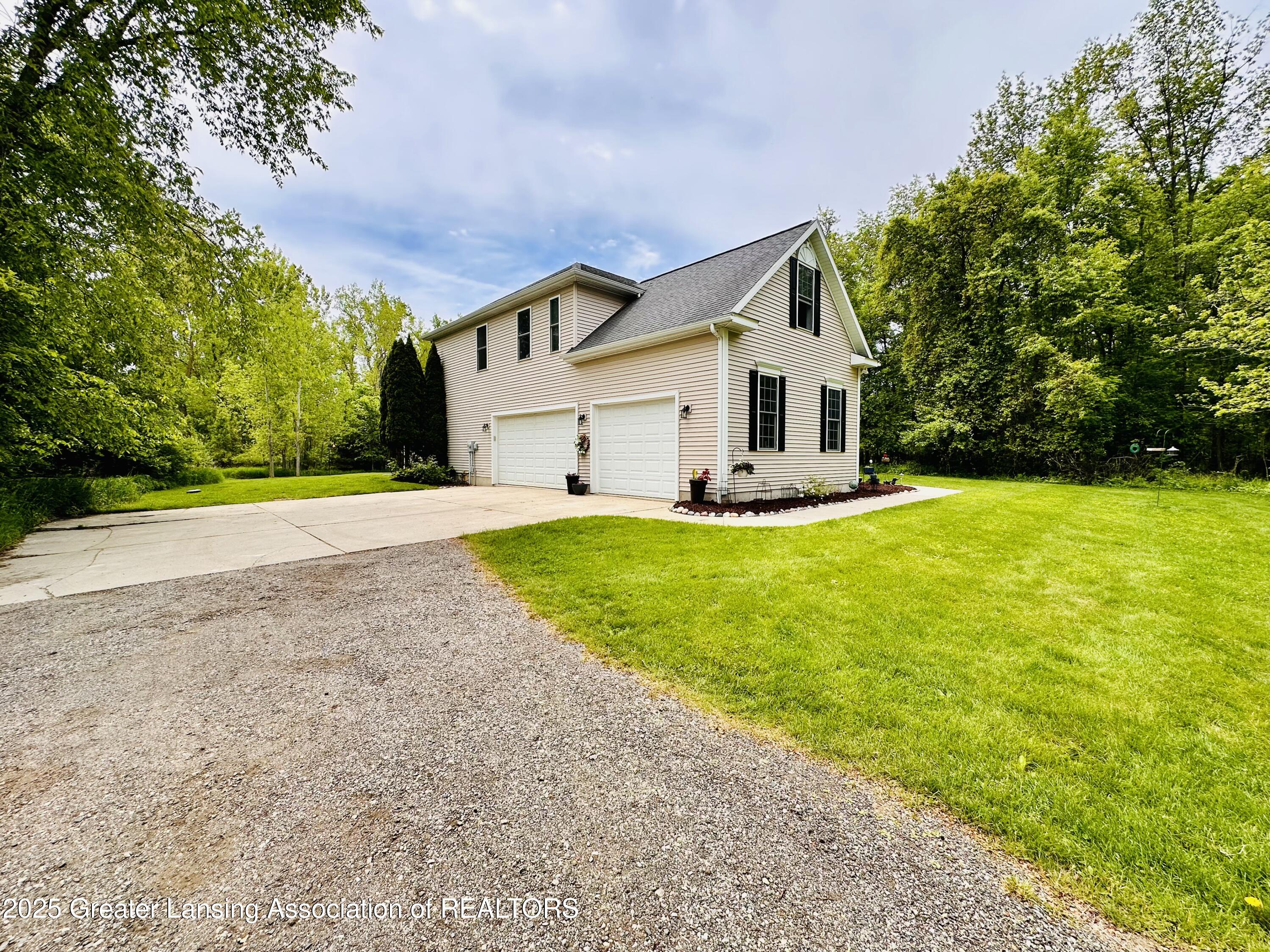 11195 West Herbison Road Eagle, MI 48822 - Photo 12 of 46 IMG_7497