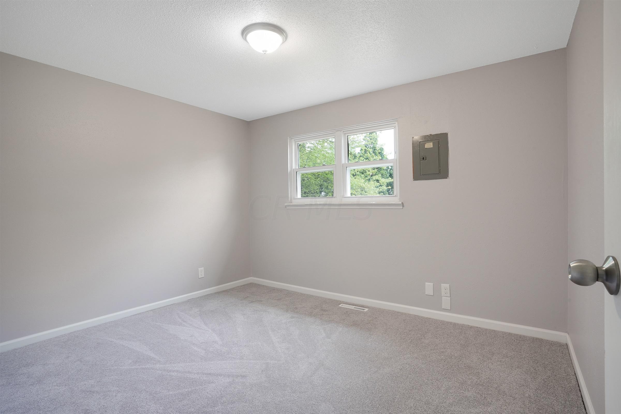 5001 Refugee Road Columbus, OH 43232 - Photo 32 of 40 Gallery Image 32