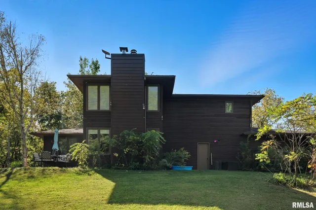 $270,000 | 8039 Hazel Road, Morrison, IL 61270