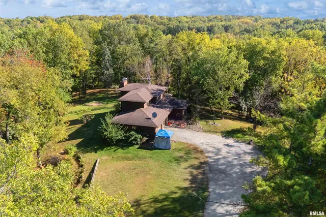 $270,000 | 8039 Hazel Road, Morrison, IL 61270