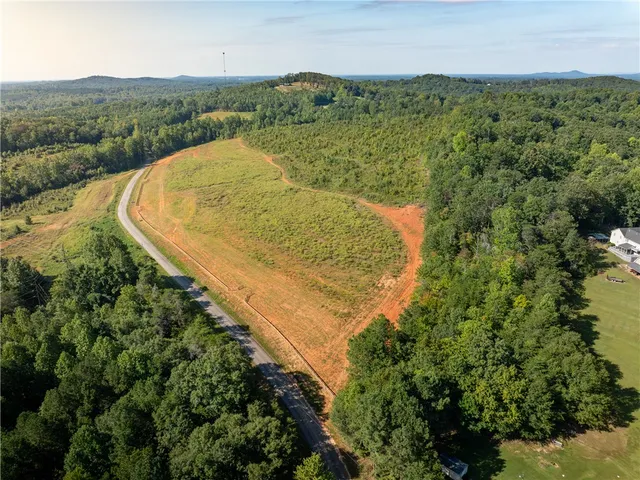 $300,000 | 4 Hood Road, Easley, SC 29640