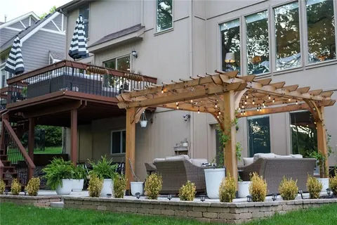 $515,000 | 5716 North Beaman Avenue, Kansas City, MO 64151