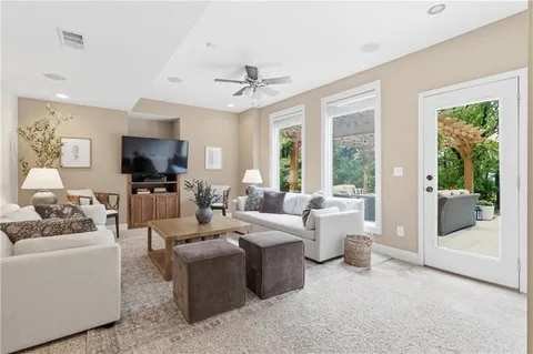 $515,000 | 5716 North Beaman Avenue, Kansas City, MO 64151