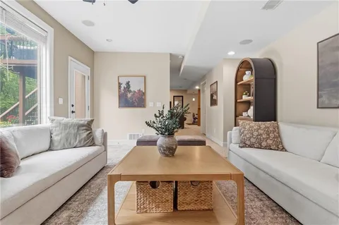 $515,000 | 5716 North Beaman Avenue, Kansas City, MO 64151