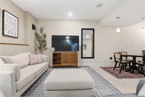 $515,000 | 5716 North Beaman Avenue, Kansas City, MO 64151