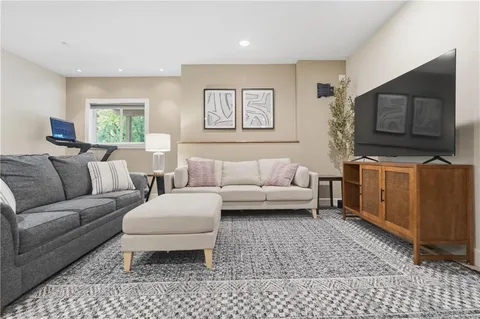 $515,000 | 5716 North Beaman Avenue, Kansas City, MO 64151