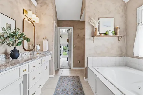 $515,000 | 5716 North Beaman Avenue, Kansas City, MO 64151