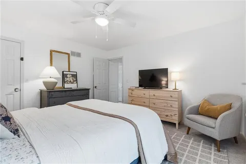 $515,000 | 5716 North Beaman Avenue, Kansas City, MO 64151