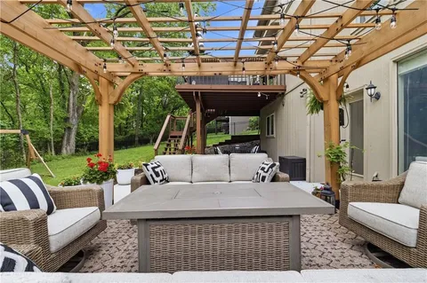 $515,000 | 5716 North Beaman Avenue, Kansas City, MO 64151