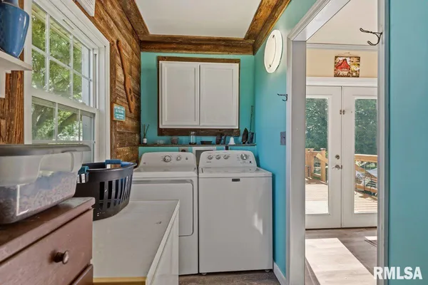 $239,900 | 2034 North 1800 East Road, Stonington, IL 62567