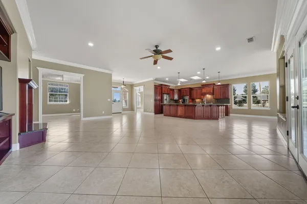 $925,000 | 22894 Blue Jay Lane, Anderson, CA 96007