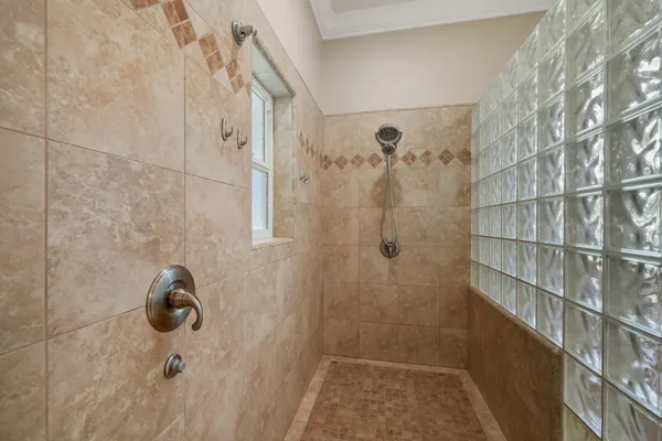 $925,000 | 22894 Blue Jay Lane, Anderson, CA 96007