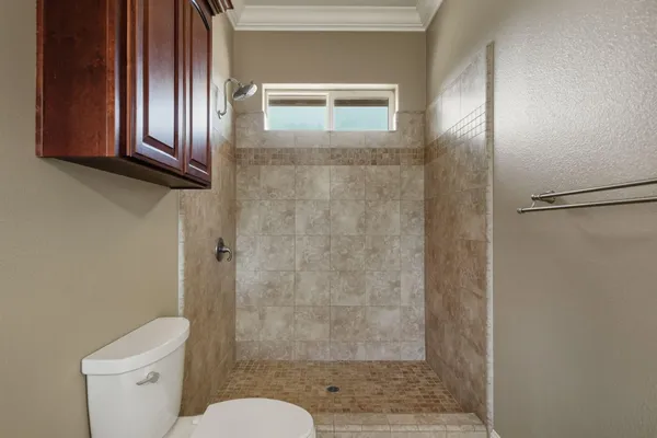 $925,000 | 22894 Blue Jay Lane, Anderson, CA 96007