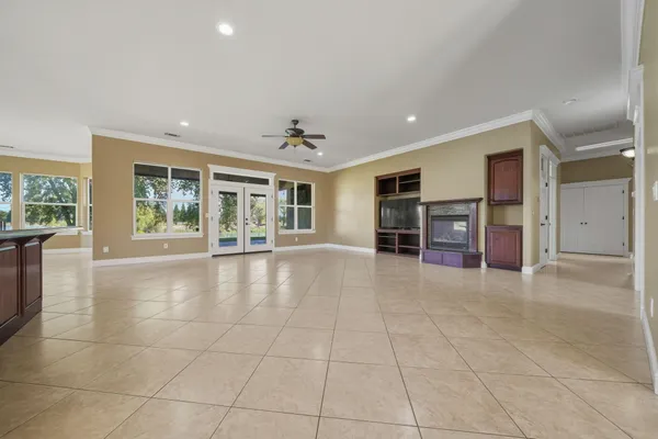 $925,000 | 22894 Blue Jay Lane, Anderson, CA 96007