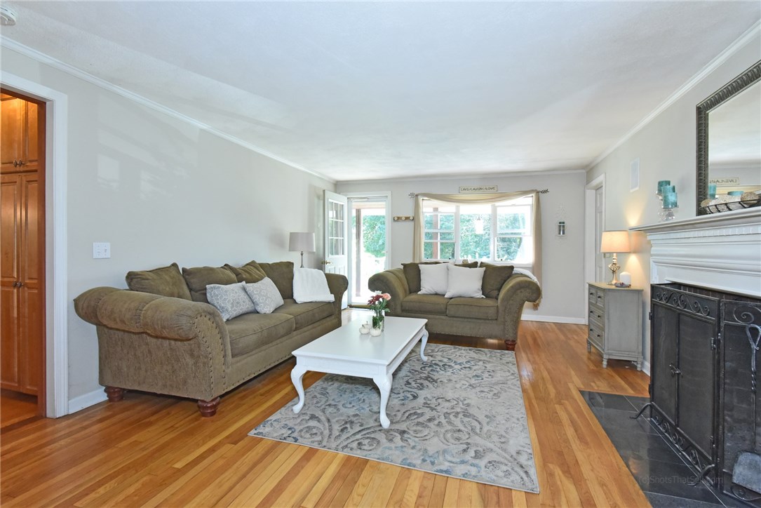 136 Spring Road North Kingstown, RI 02852 - Photo 13 of 35 Gallery Image 13