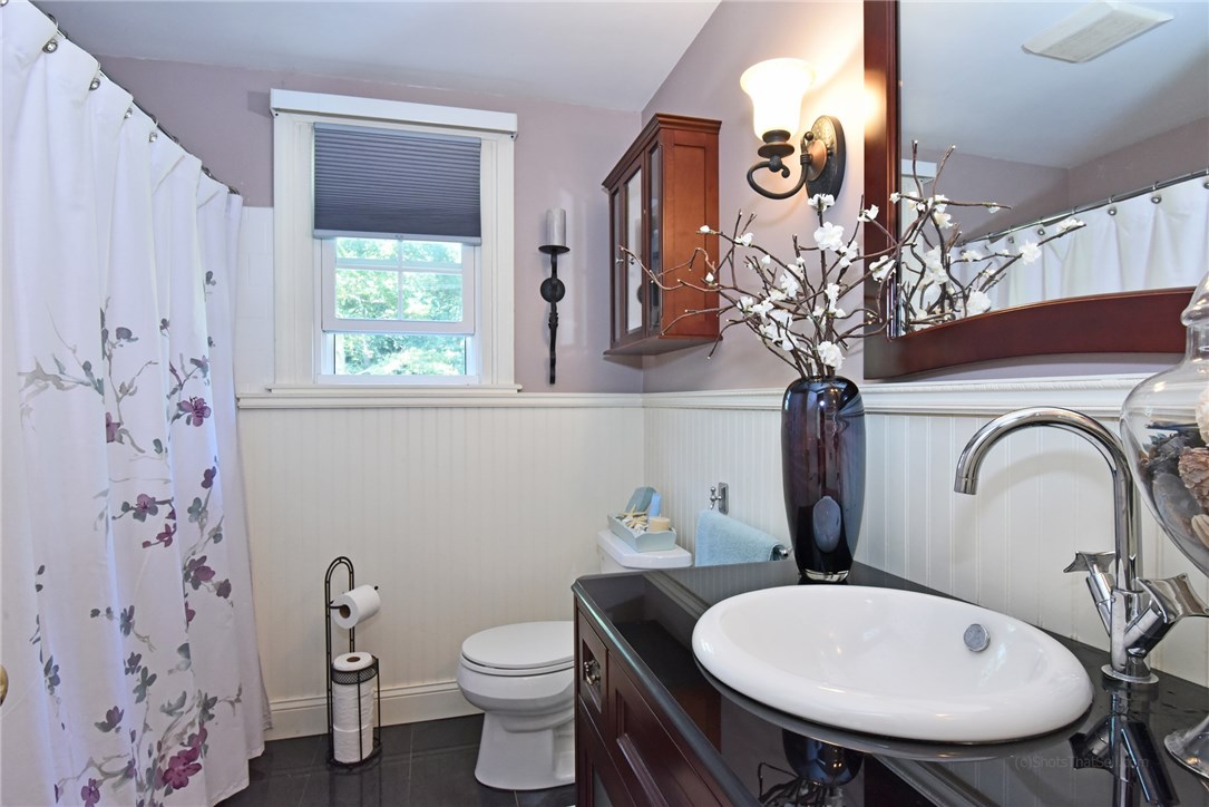 136 Spring Road North Kingstown, RI 02852 - Photo 29 of 35 Gallery Image 29