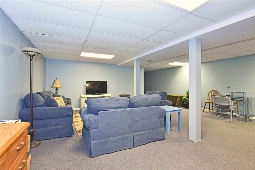 136 Spring Road North Kingstown, RI 02852 - Photo 31 of 35 Gallery Image 31