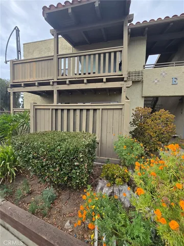 $410,000 | 1345 Cabrillo Park Drive, Unit E01, Santa Ana, CA 92701