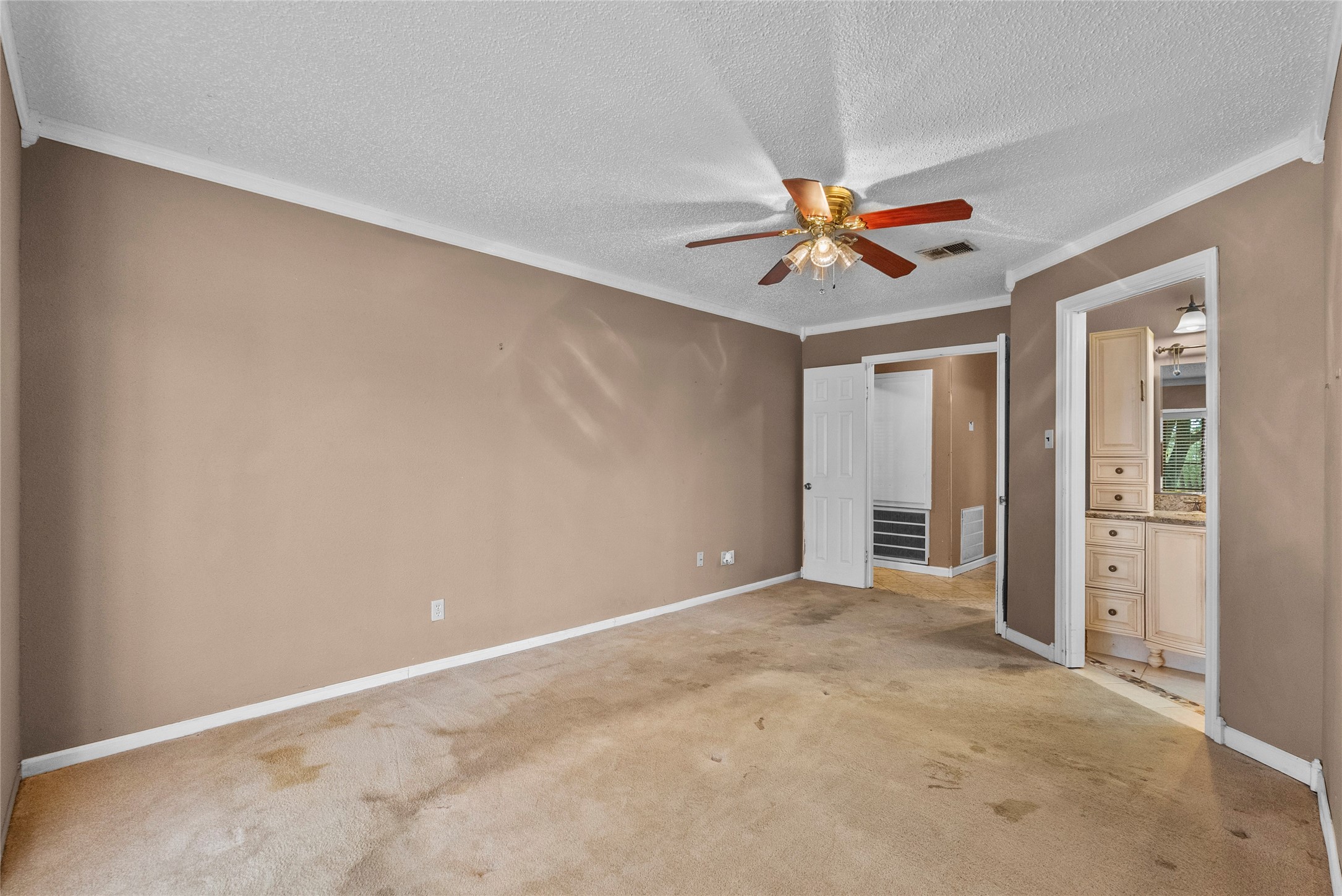 422 Rice Avenue Arcola, TX 77583 - Photo 10 of 33 Primary One