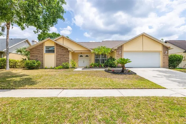 $374,900 | 1426 Buckner Road, Valrico, FL 33596