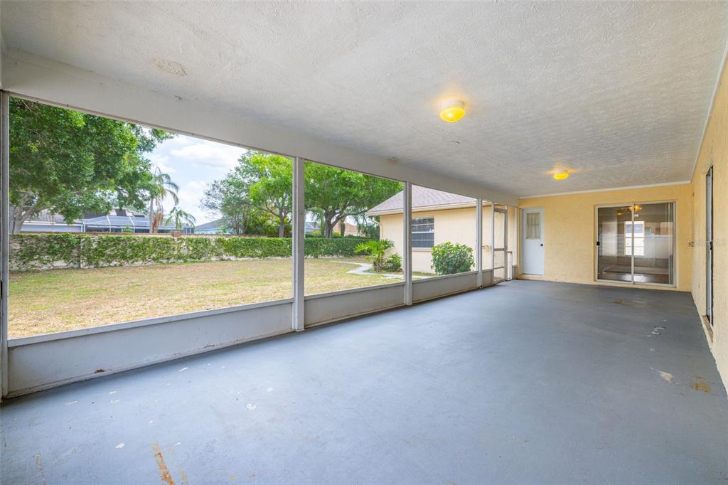 1426 Buckner Road Valrico, FL 33596 - Photo 37 of 42