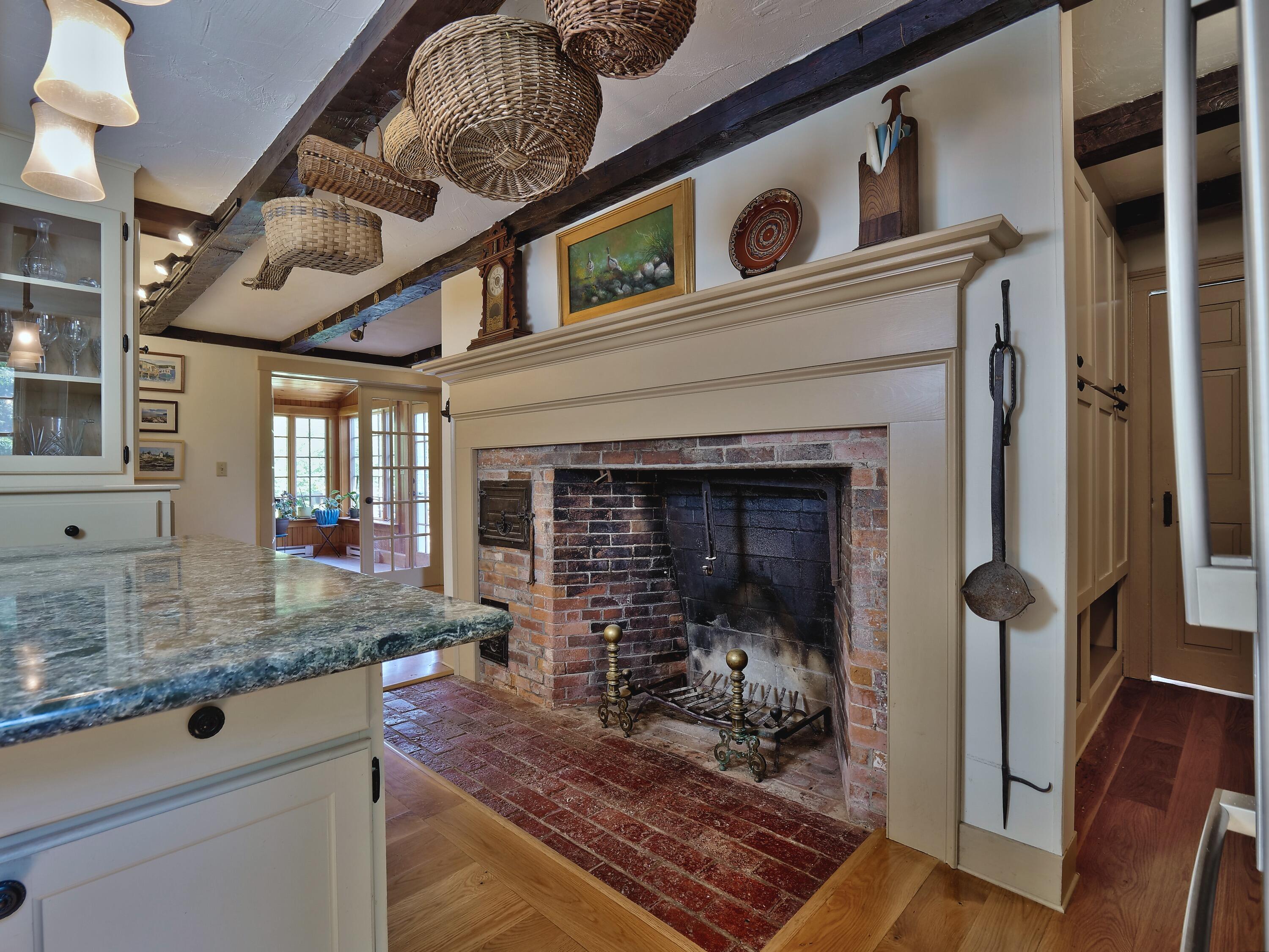 701 Old Augusta Road Waldoboro, ME 04572 - Photo 2 of 82 Kitchen