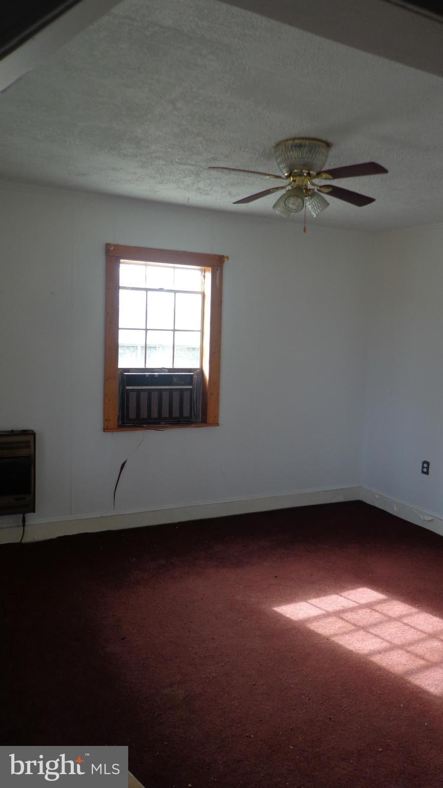 10092 Eggbornsville Road Rixeyville, VA 22737 - Photo 15 of 25 Interior (General)