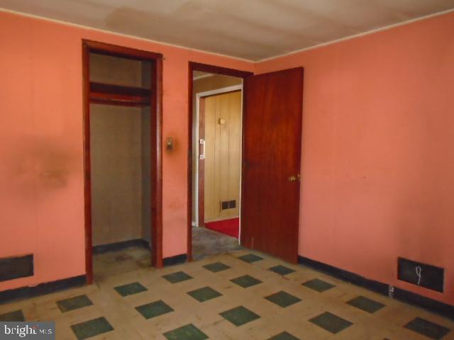 7205 Orth Road Baltimore, MD 21219 - Photo 16 of 20