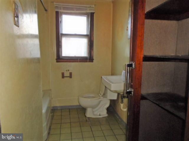 7205 Orth Road Baltimore, MD 21219 - Photo 17 of 20