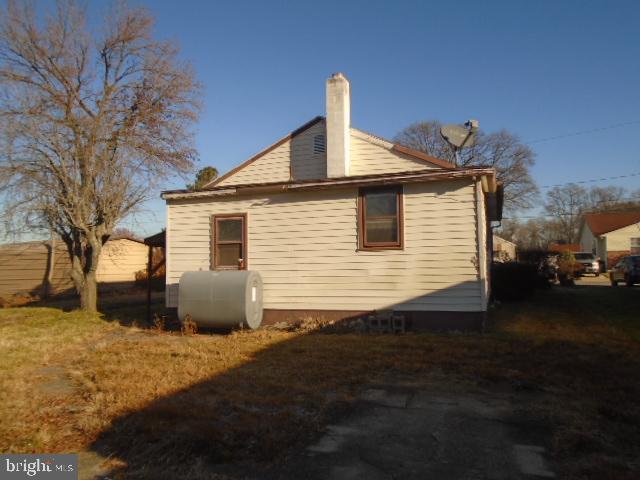 7205 Orth Road Baltimore, MD 21219 - Photo 3 of 20