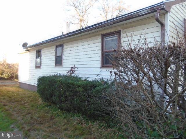 7205 Orth Road Baltimore, MD 21219 - Photo 4 of 20