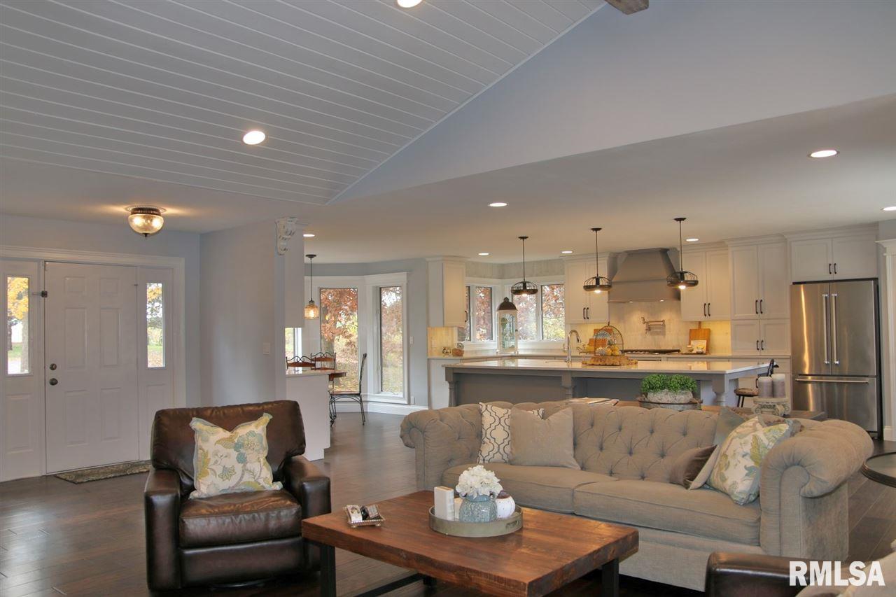 10526 Pauli Road Dunlap, IL 61525 - Photo 11 of 36 Gallery Image 11