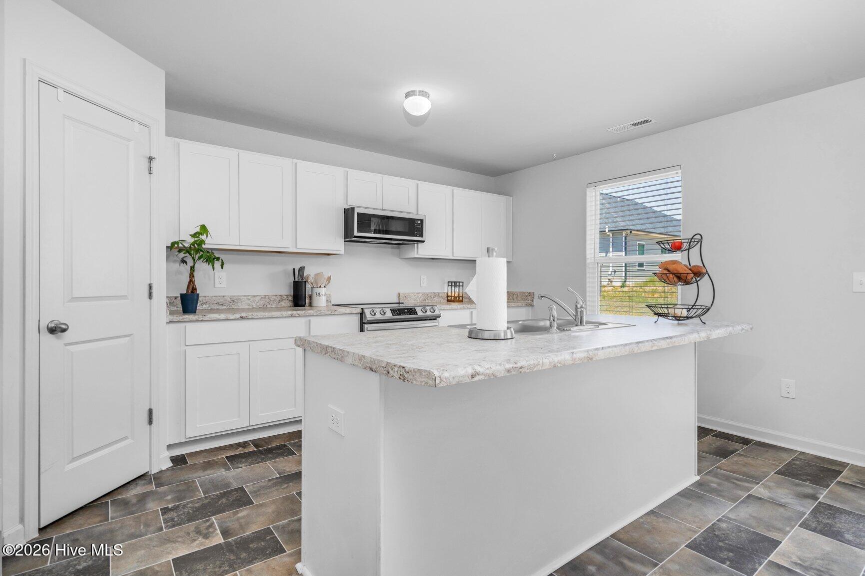 360 Riley Way Spring Spring Hope, NC 27882 - Photo 12 of 35 016-360RileyWay-SpringHope-NC-27882-SMAL