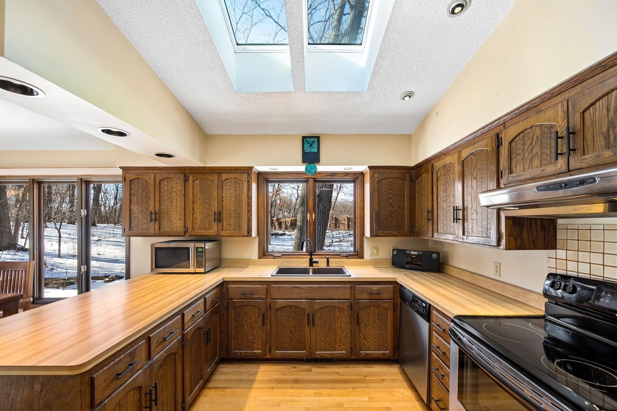 5210 Shady Lane Excelsior, MN 55331 - Photo 24 of 47