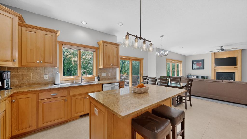 1526 Monterey Lane Southwest Rochester, MN 55902 - Photo 25 of 62