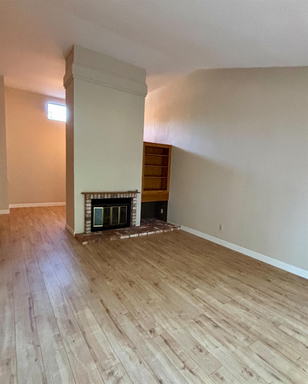 7029 Rio Cuarto Court Citrus Heights, CA 95621 - Photo 7 of 36 Living room