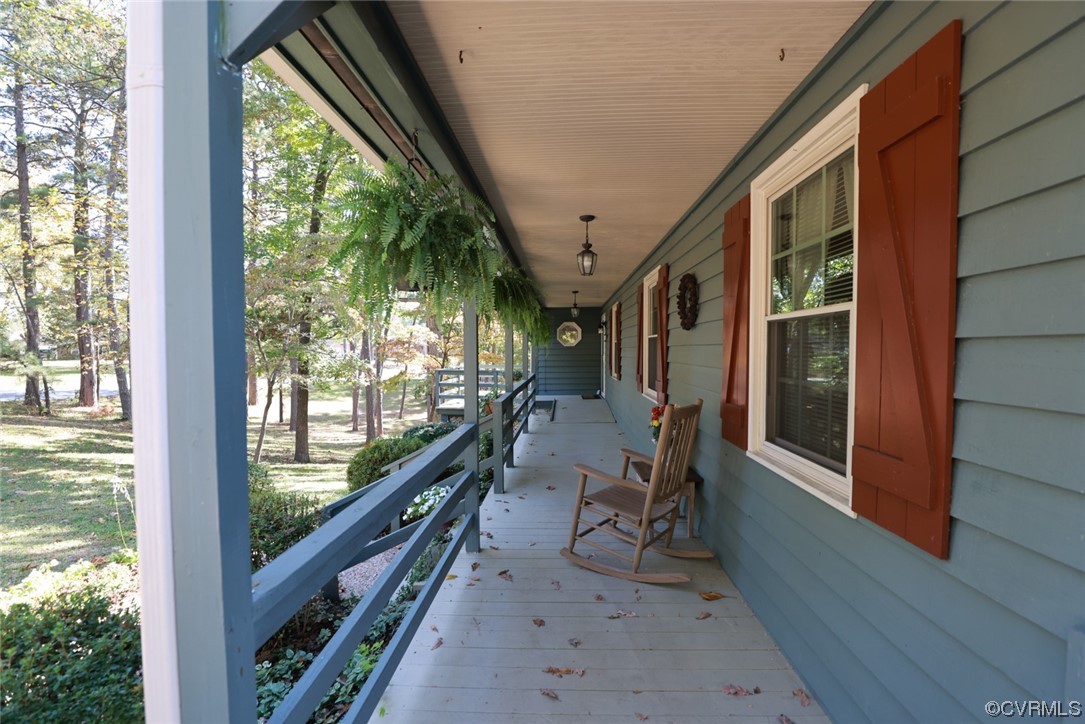 7317 Creighton Road Mechanicsville, VA 23111 - Photo 5 of 46 a view of two chairs in the balcony