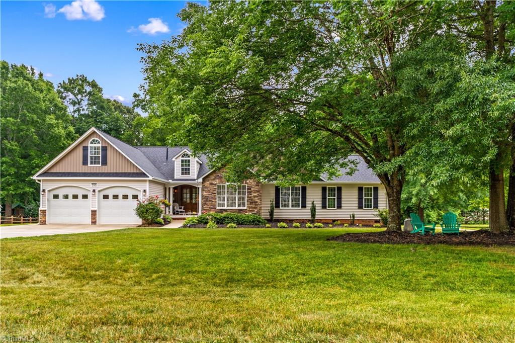 596 Maple Ridge Circle Salisbury, NC 28147 - Photo 3 of 50