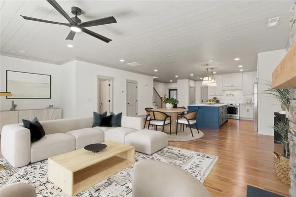 $949,631 | 214 Holiday Avenue East, Clemson, SC 29631