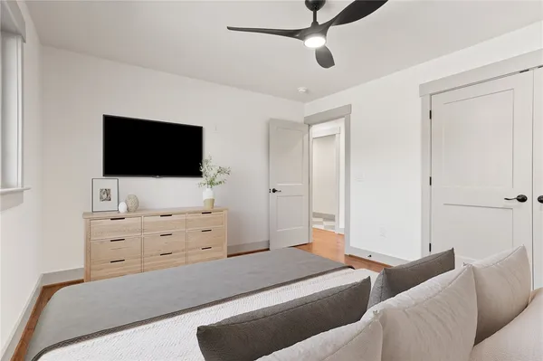 $949,631 | 214 Holiday Avenue East, Clemson, SC 29631